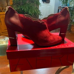 Aerosoles teleport dark red suede booties